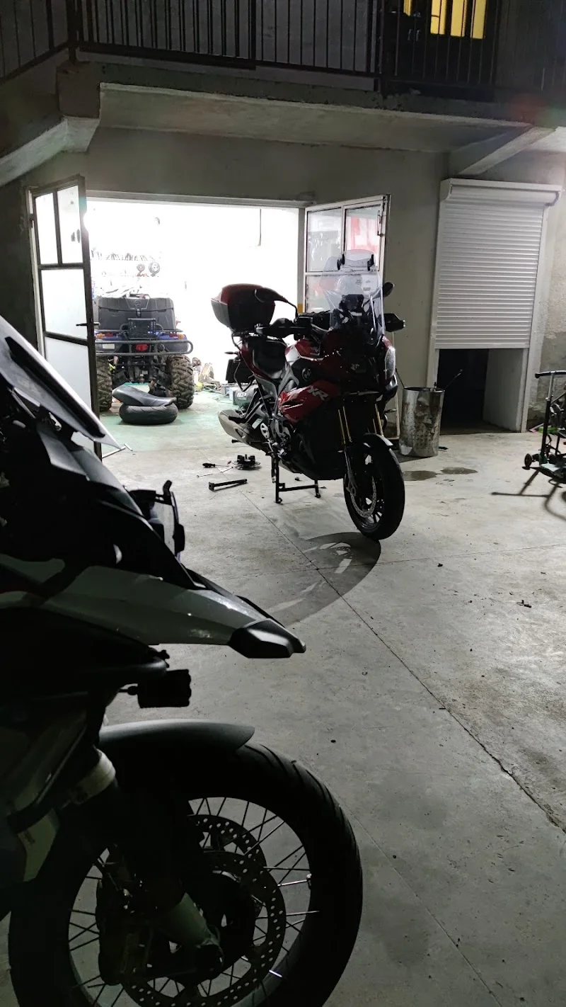 Moto servis