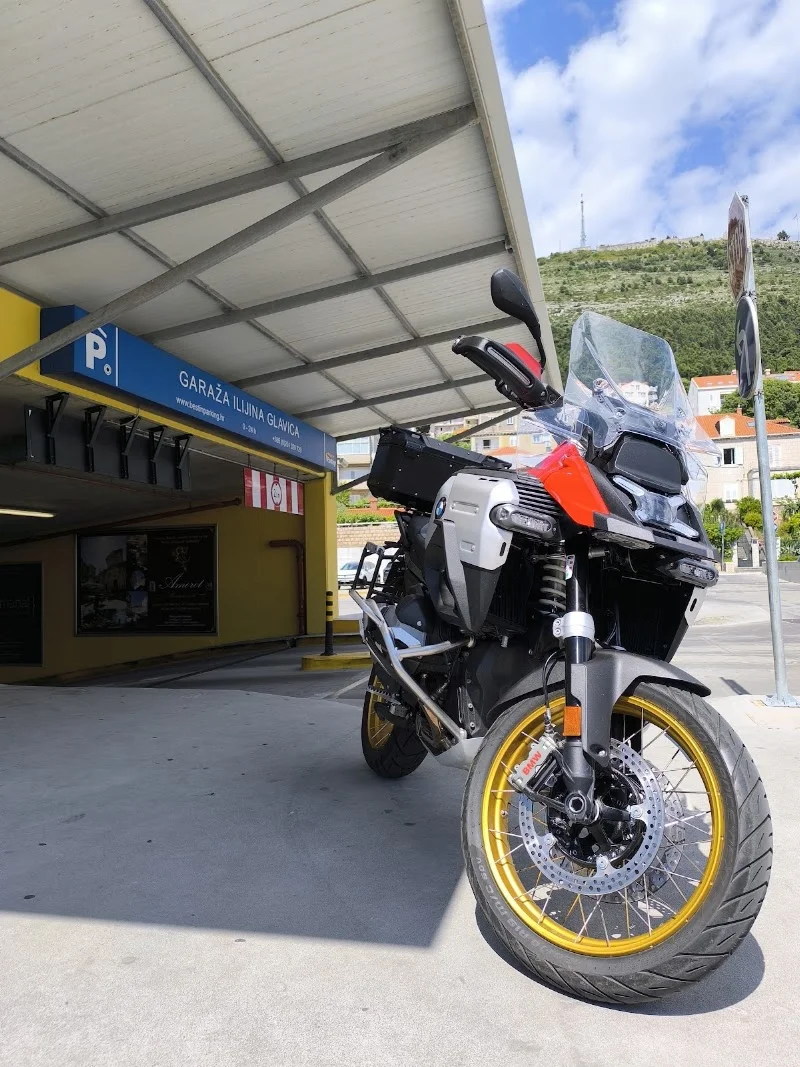 Scooter & Motorbike rental Dubrovnik Desmo Adventure