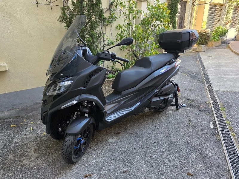 Booking Bikes Cannes : Location Vélos, Vélos Électriques, Vélos de Routes, Scooters et Motos